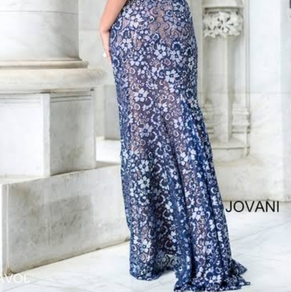 Jovani Backless Gown, Sz 12 -Embellished Lace REASONABLE OFFERS CONSIDERED - Picture 16 of 16